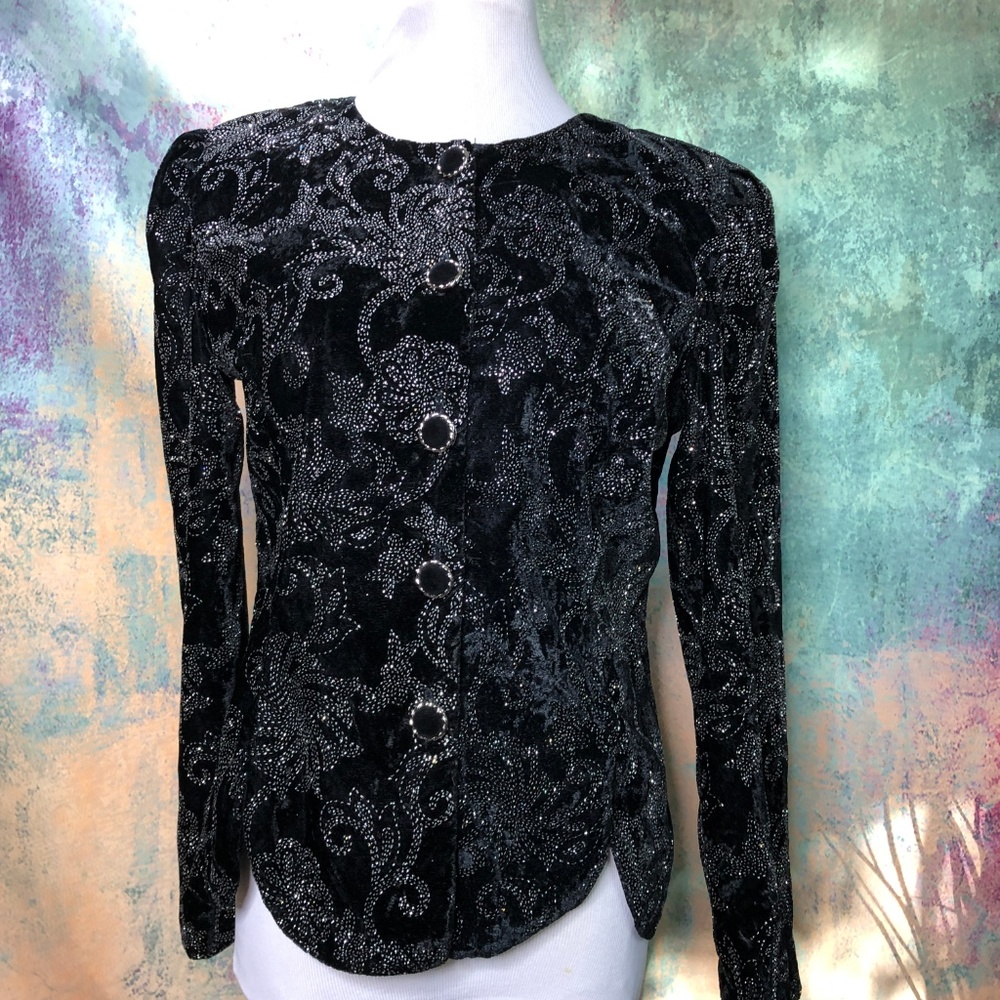📌 R & K Evening Gorgeous Formal Velvet Jacket